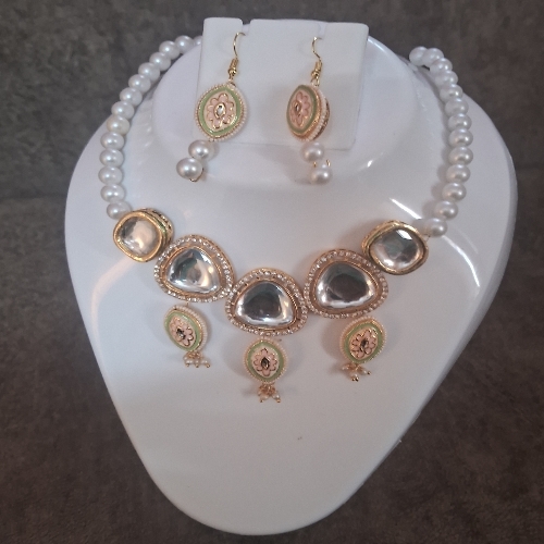 White Pearls With Triangle And Square Pendant