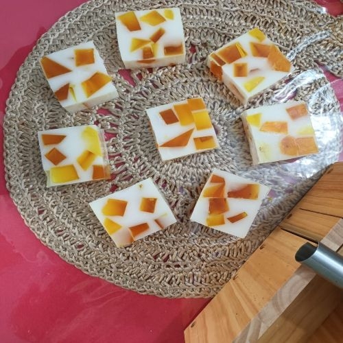 Milk & honey puding soap