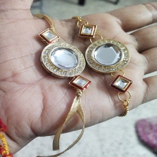 Broch Rakhi