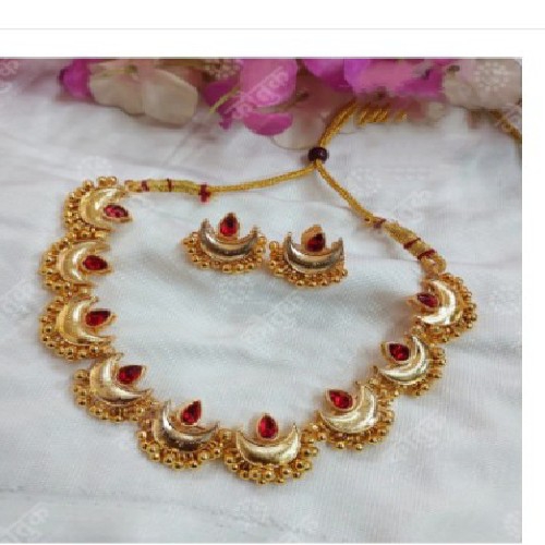 Plane Chandra Necklace