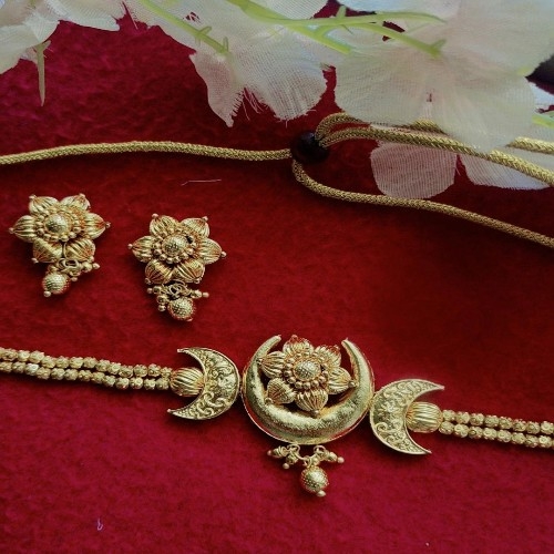 Chadrakor Chokar With Earings