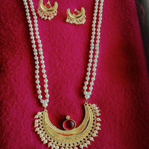 Chadrakor Long Neckles With Earings