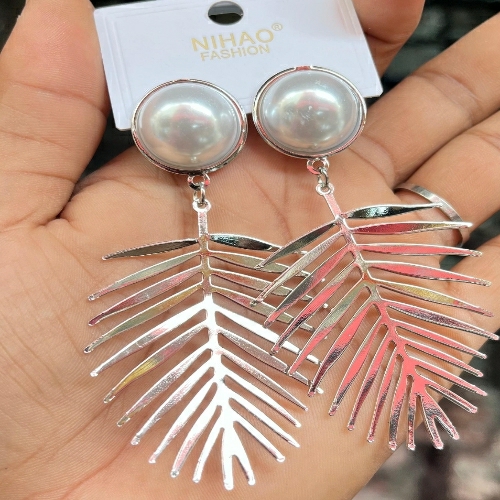 Korean Leaf Earrings