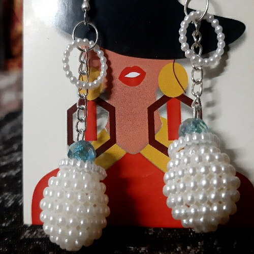 Pearls earrings