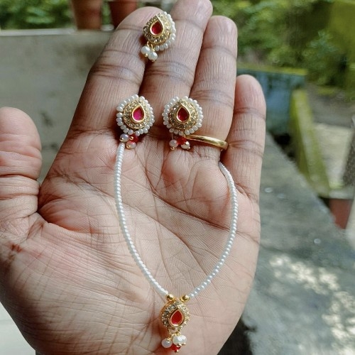 Girls Moti Neckles, Press Earings and Press Nose Pin