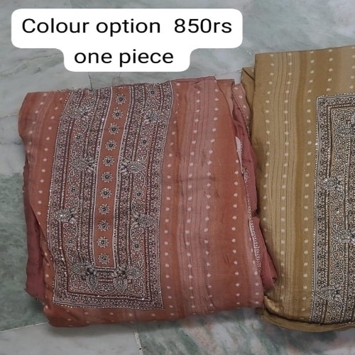 Muslin kurta  
Shantoon  pant
Georget  dupatta  with  Mukesh  work