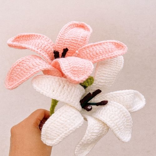 Crochet Lily Flowe